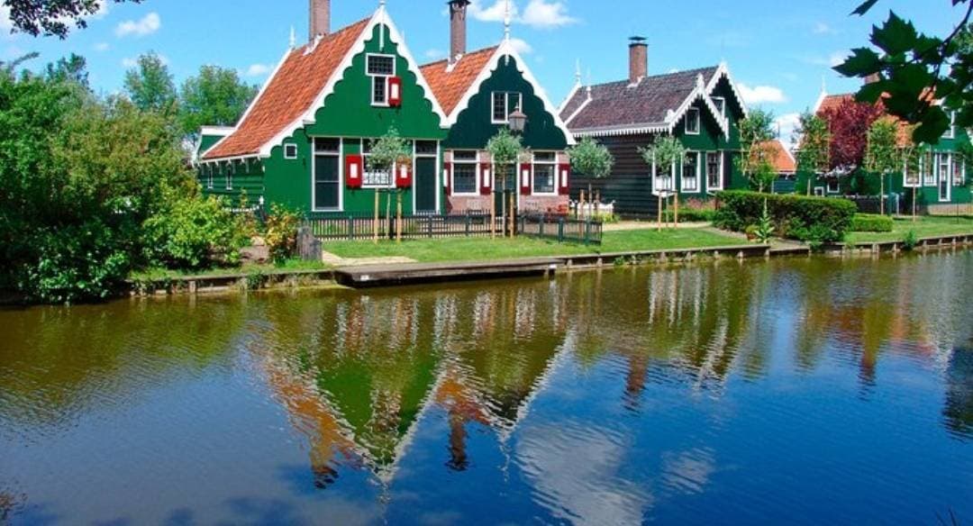 Place Volendam