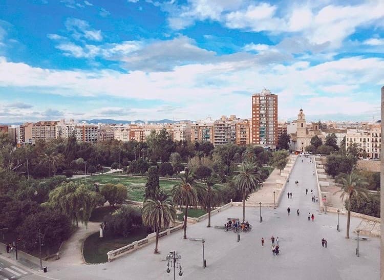 Place Torres de Serranos