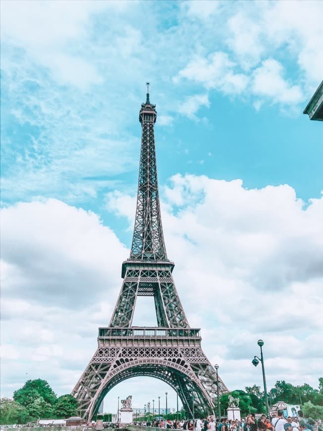 Place Torre Eiffel