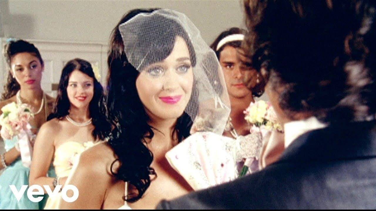 Fashion Katy Perry - Hot N Cold 