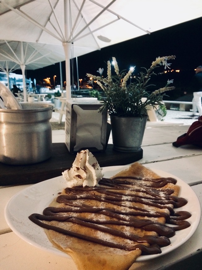 Lugar Gelataria na Praia da Areia Branca 🍦