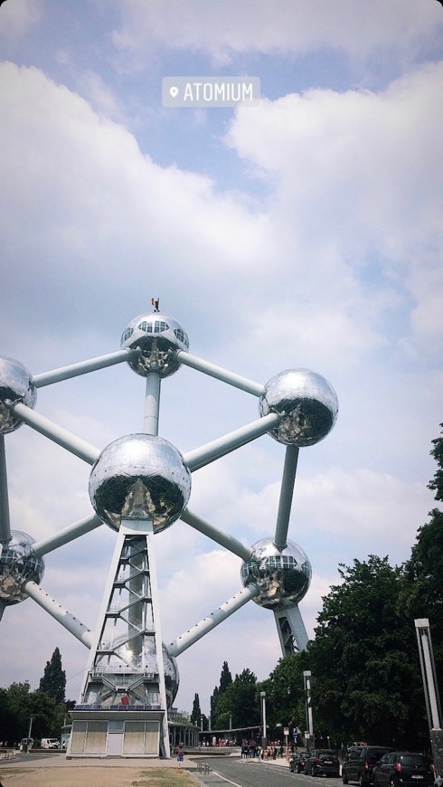 Lugar Atomium