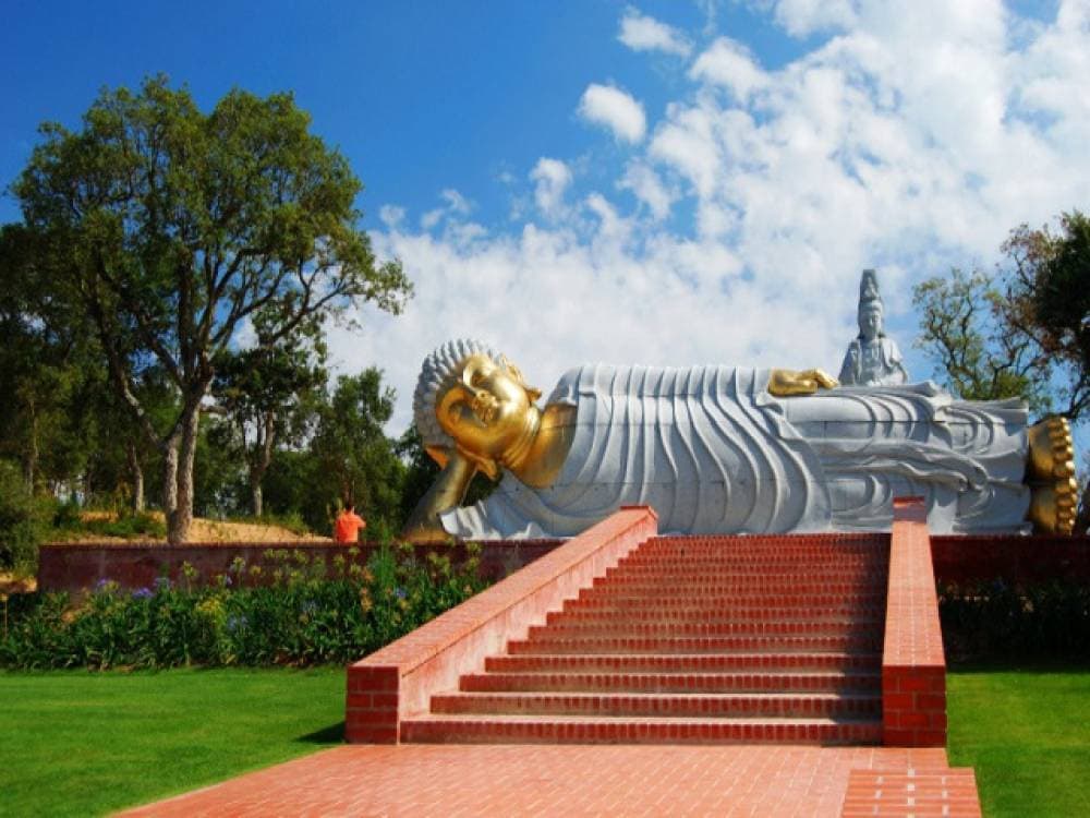 Lugar Buddha Eden