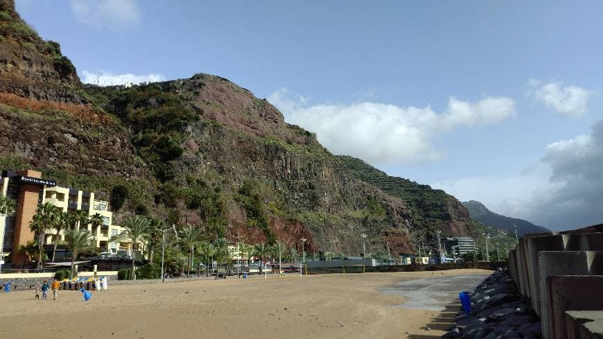 Place Praia da Calheta