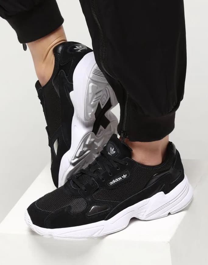 Product Adidas Falcon 