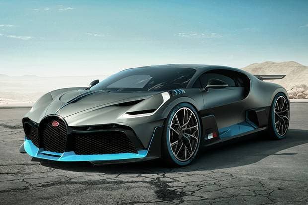 Moda Bugatti Divo