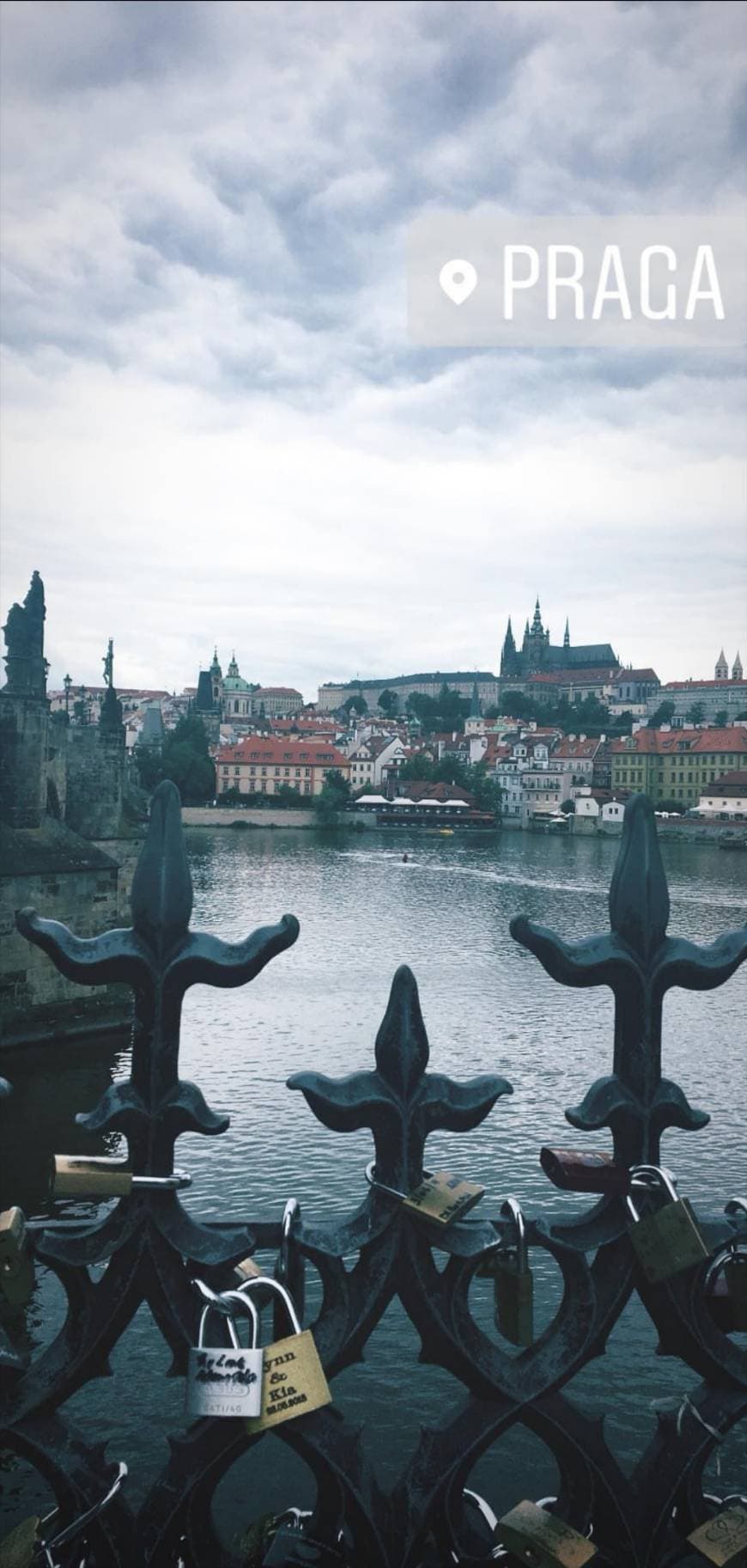 Place Charles Bridge