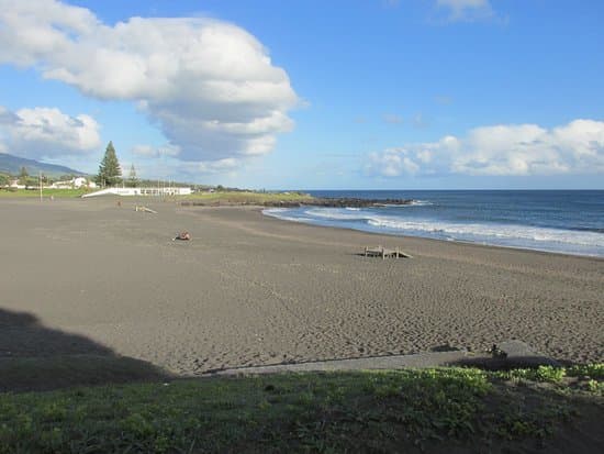 Place Praia do Pópulo