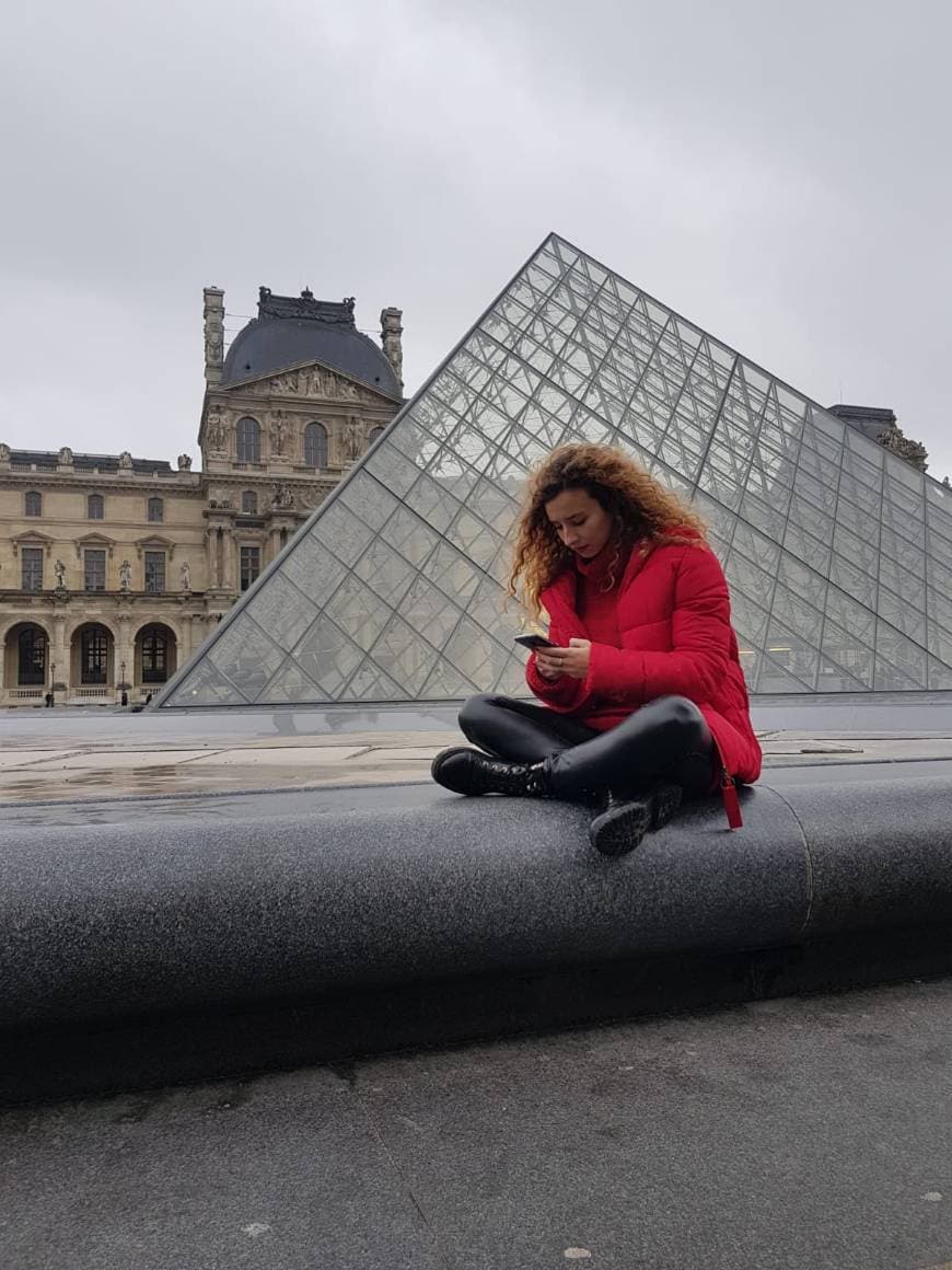 Lugar Louvre Museum 