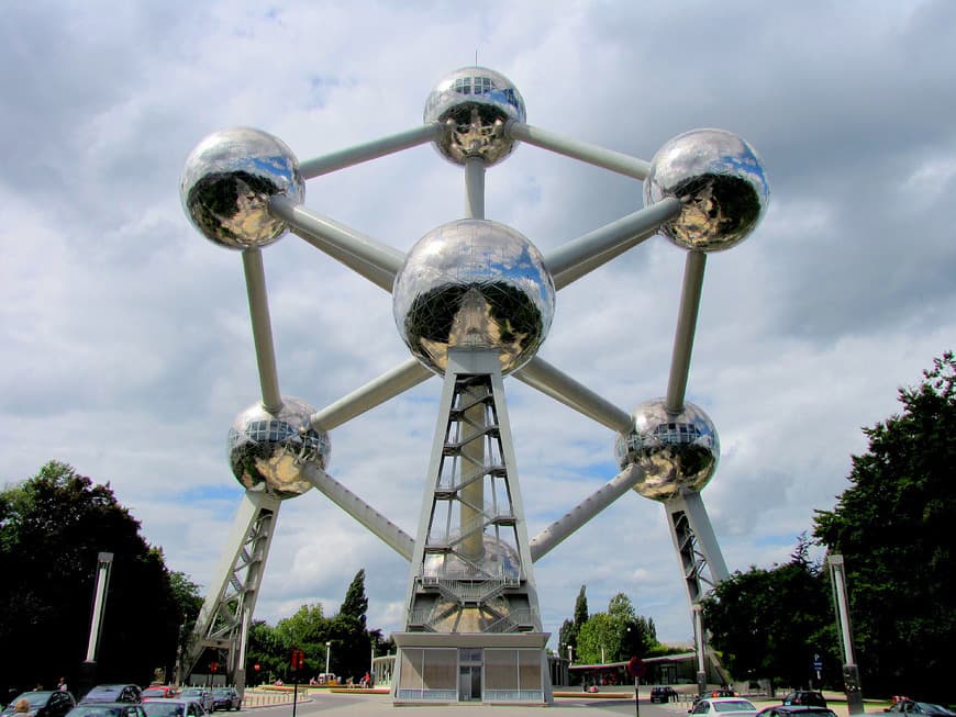 Lugar Atomium