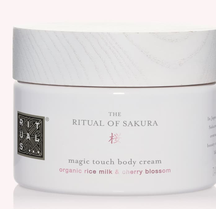 Product Body Cream Sakura