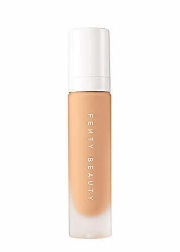 Beauty Base de maquillaje líquida Pro Filt'R de la marca FENTY BEAUTY by