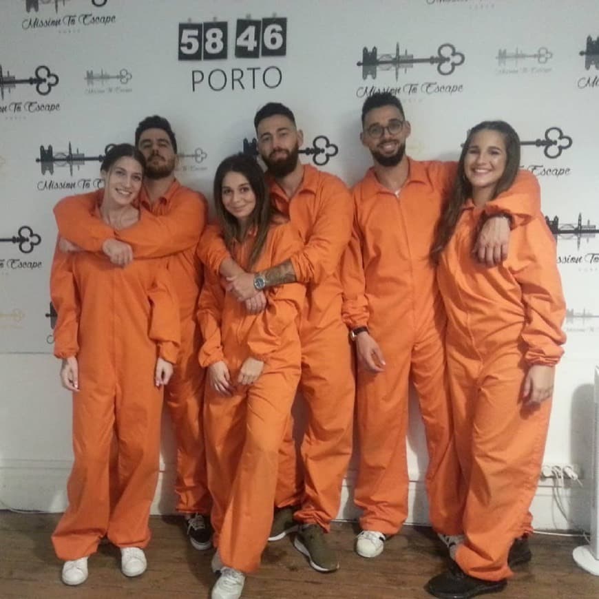 Restaurants No Way Out Escape Room Porto