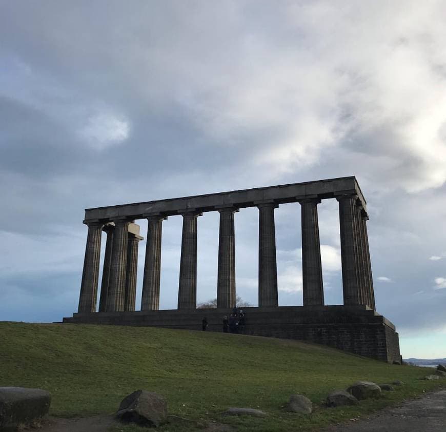 Place Nelson Monument