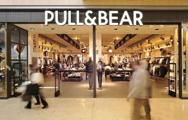 Lugar Pull & Bear