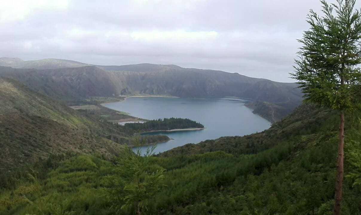 Lugar Miradouro alto da Lagoa do Fogo