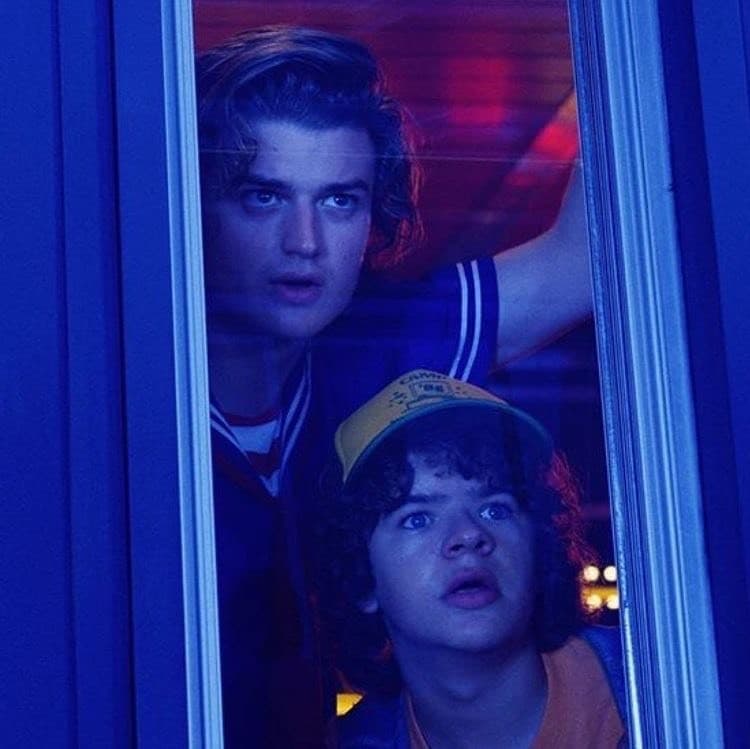 Moda Joe Keery and Gaten Matarazzo