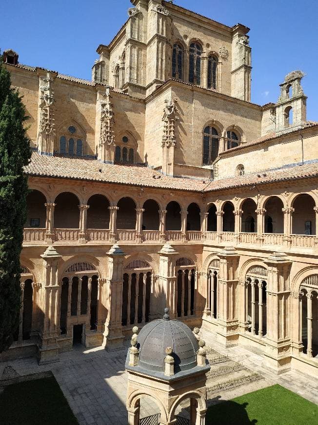 Lugar Convento de San Esteban