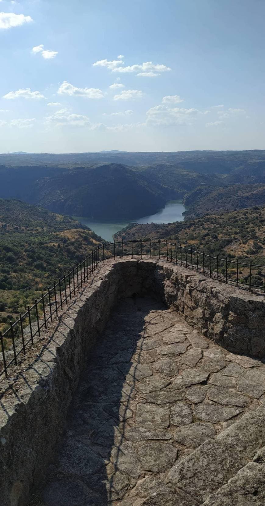 Place CASTILLO DE FERMOSELLE