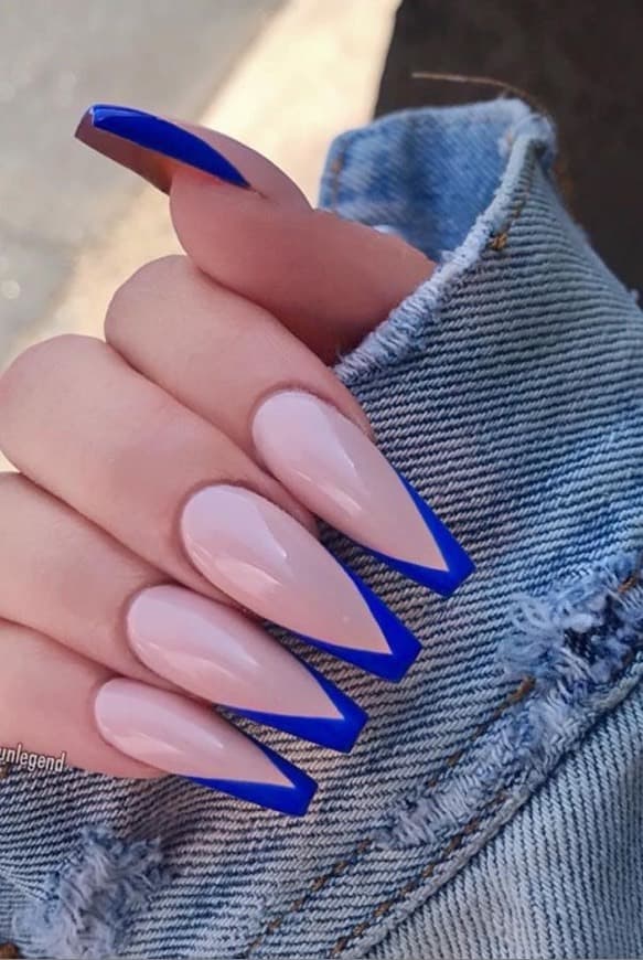 Fashion Nails with blue details