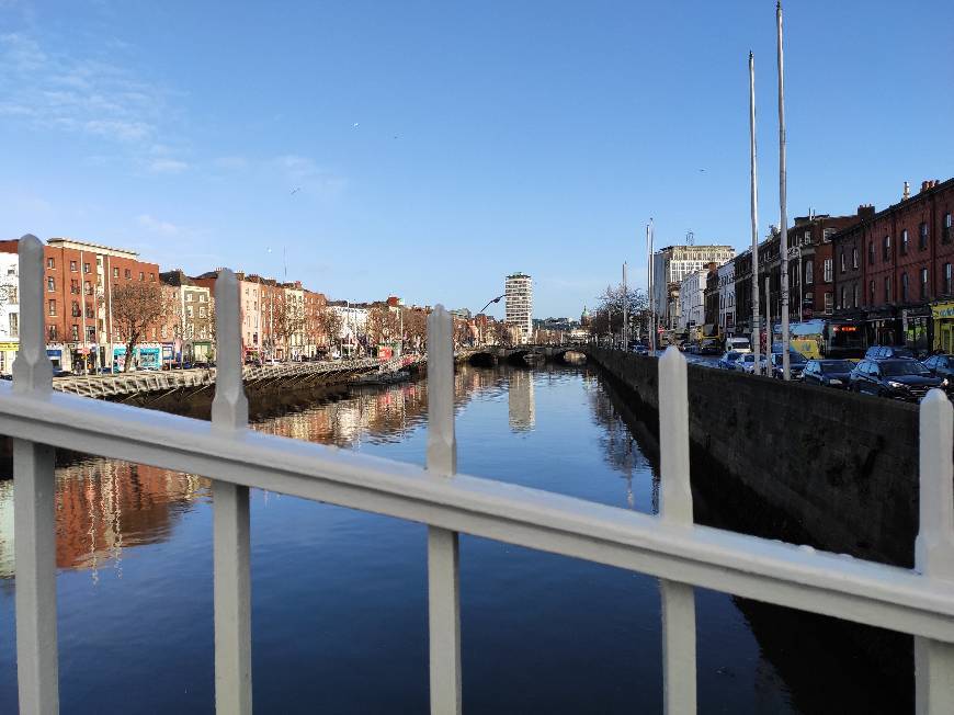 Place Ha'penny Bridge