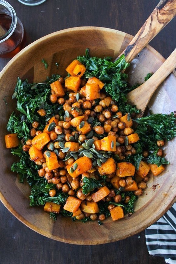 Moda Spicy Kale and Chipotle Chickpea Salad