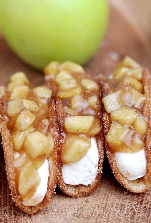 Moda Apple Cheesecake Tacos