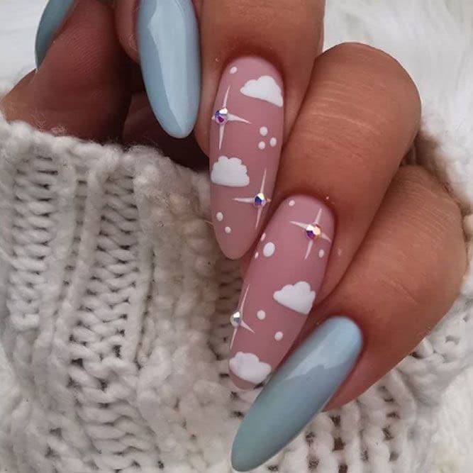 Moda Cloudy Nails