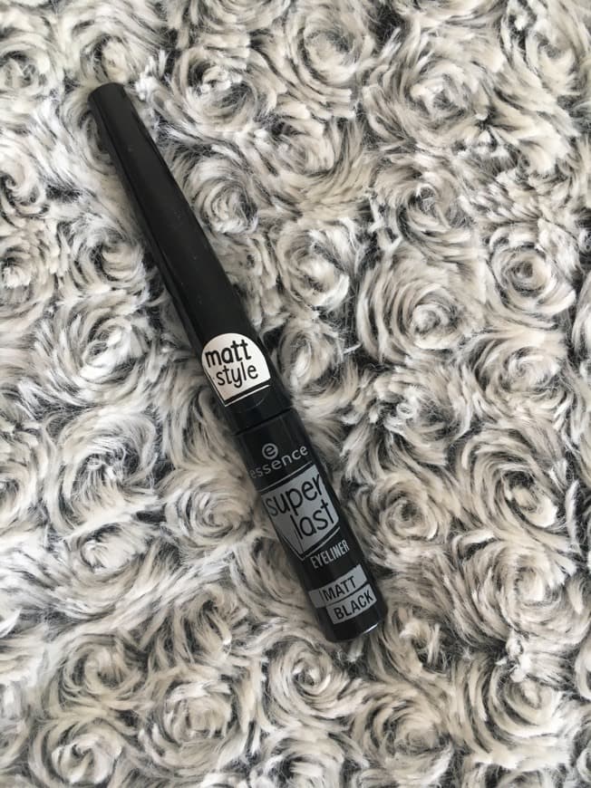 Product Super last eyeliner Matt style essence 