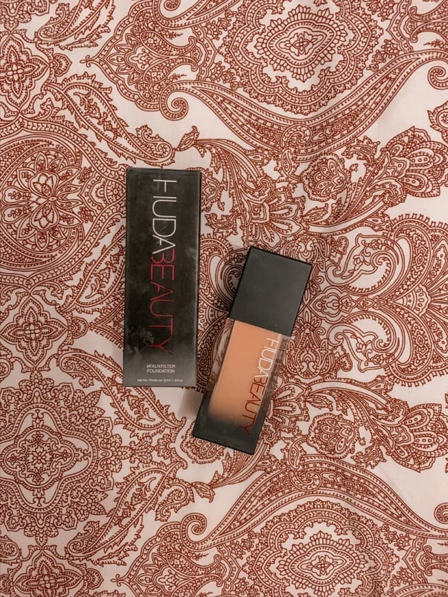 Moda Base Huda Beauty