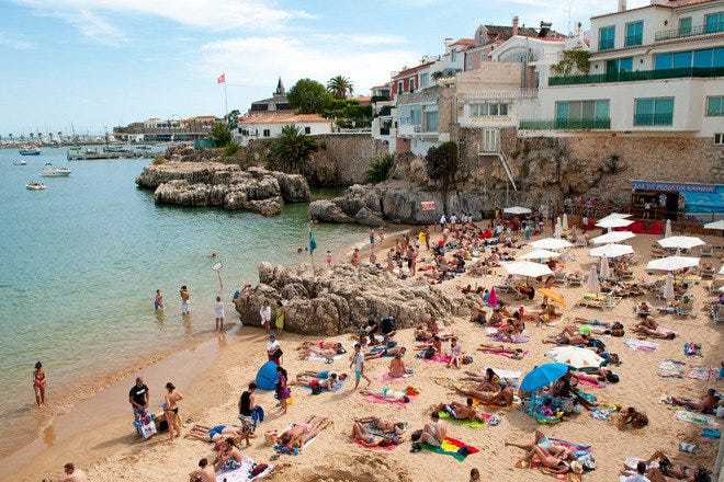 Place Largo da Praia da Rainha