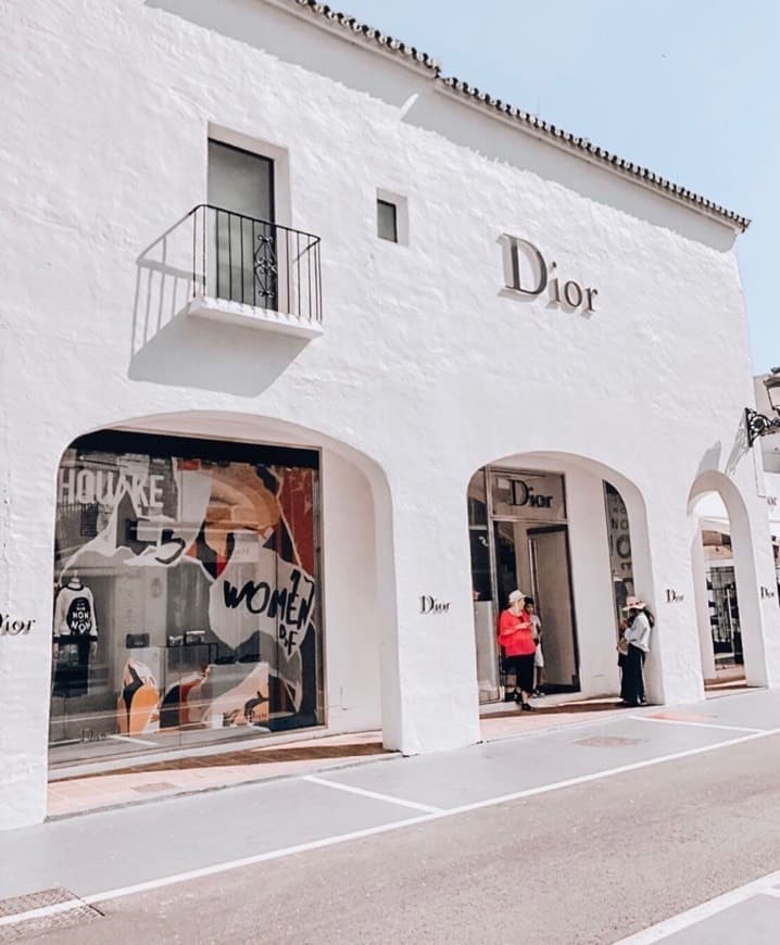 Place DIOR - PUERTO BANUS