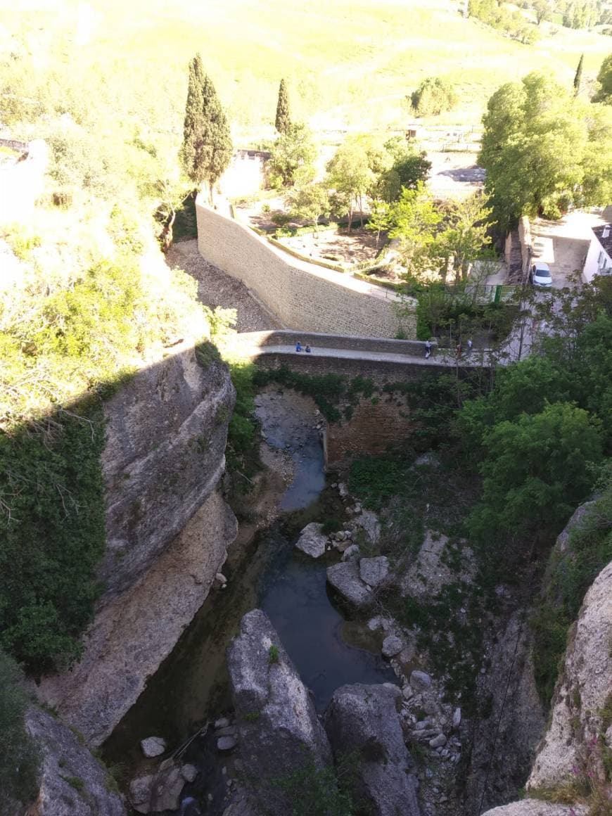 Place Puente San Miguel