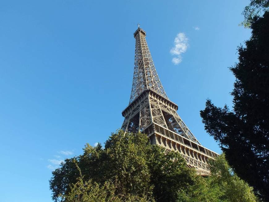 Place Torre Eiffel