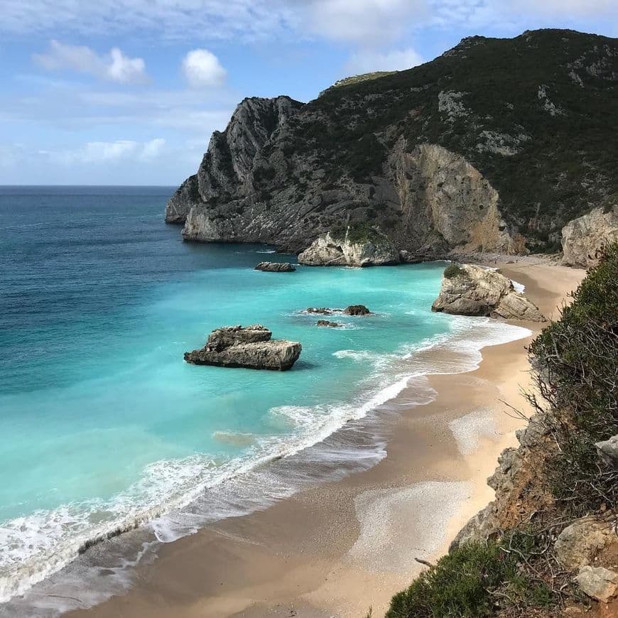 Place Praia do Ribeiro do Cavalo em Sesimbra 