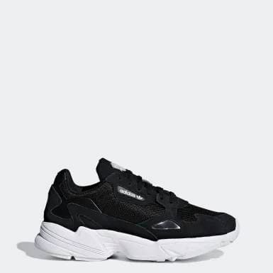 Producto Adidas falcon pretos