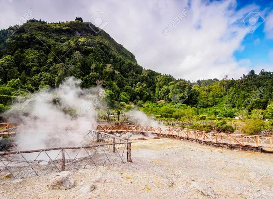 Place Furnas Lake