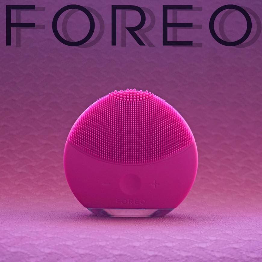 Belleza LUNA mini 2 de FOREO es el limpiador facial con modo anti-edad.