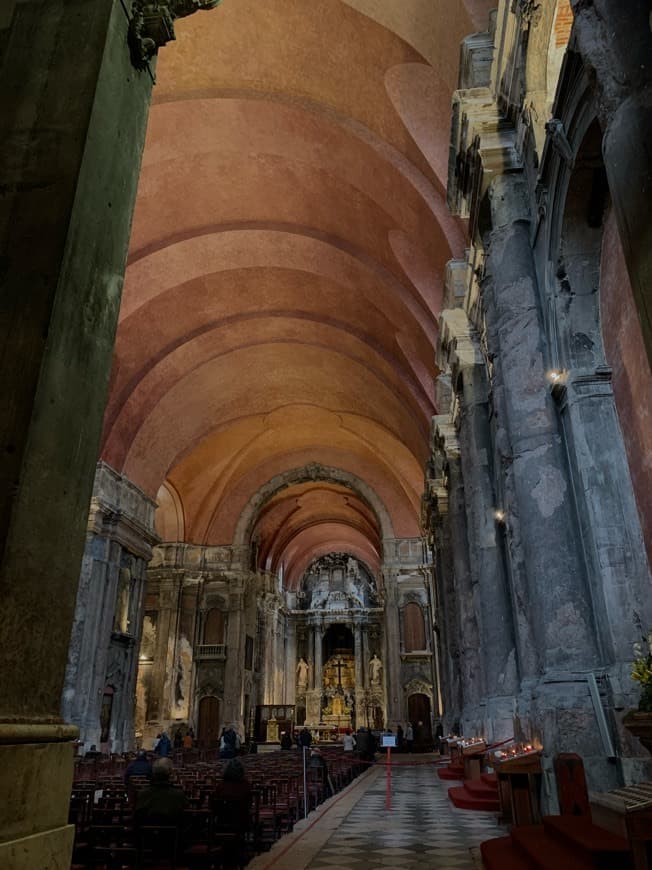 Lugar Igreja de São Domingos