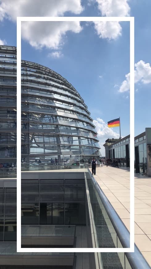 Place Reichstag Building