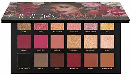 Product Huda beauty Rose Gold eyeshadow pallete