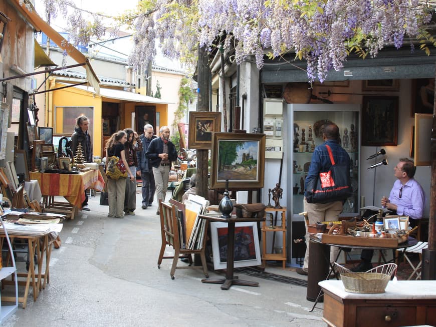 Place Marché aux Puces