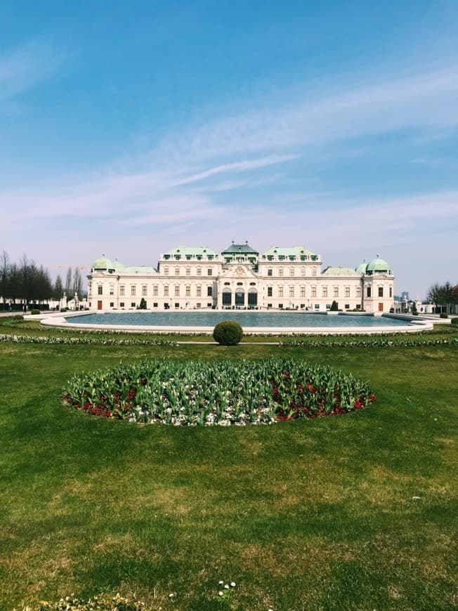 Place Belvedere Palace