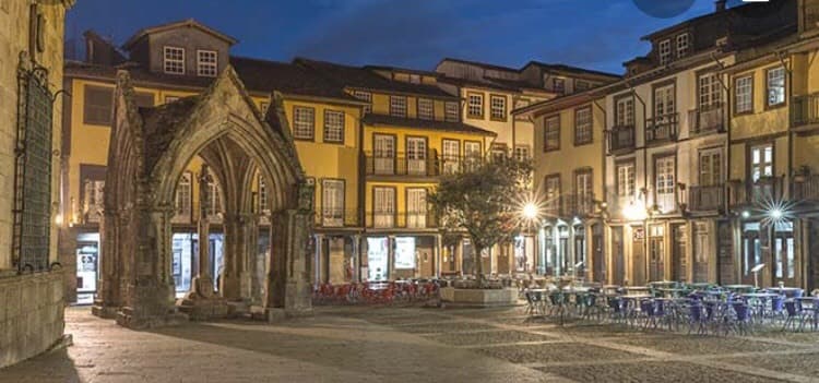 Lugar Largo da Oliveira