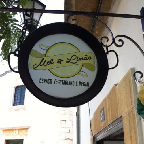 Restaurants Mel & Limão Vegan Cafe & Bistro