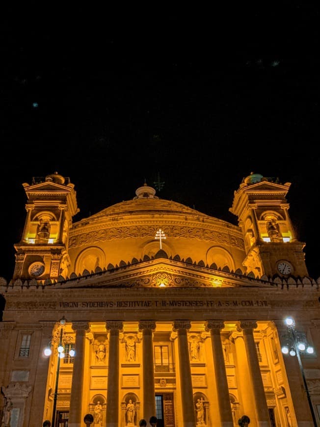 Place Rotunda de Mosta