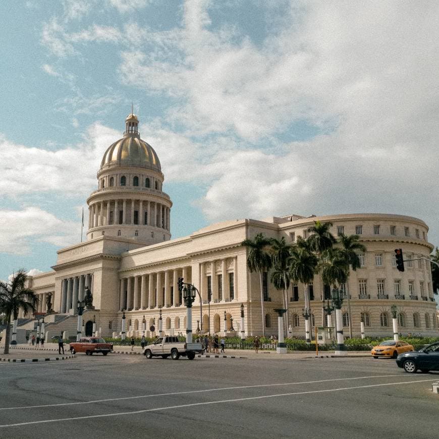 Place Capitolio Habana