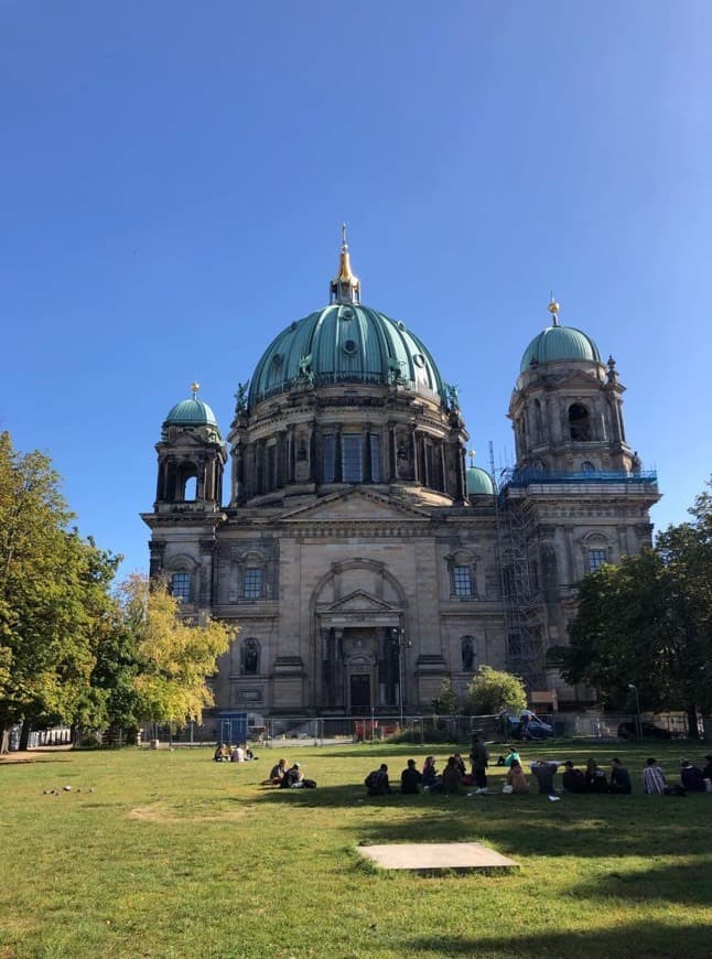 Lugar Catedral de Berlín