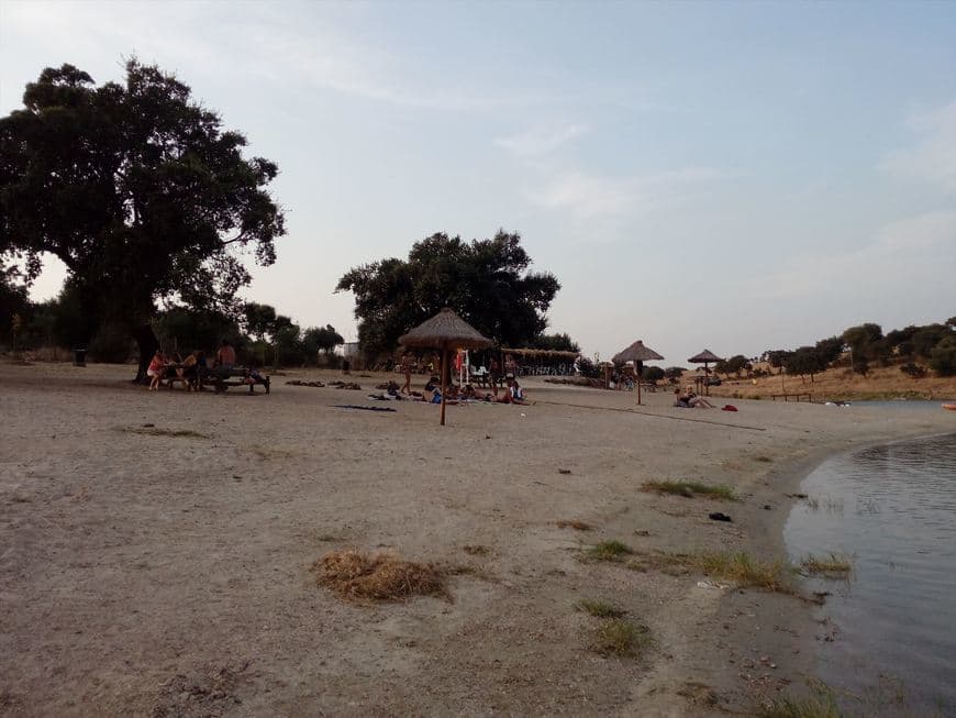 Place Praia da Liberdade, Montes Juntos