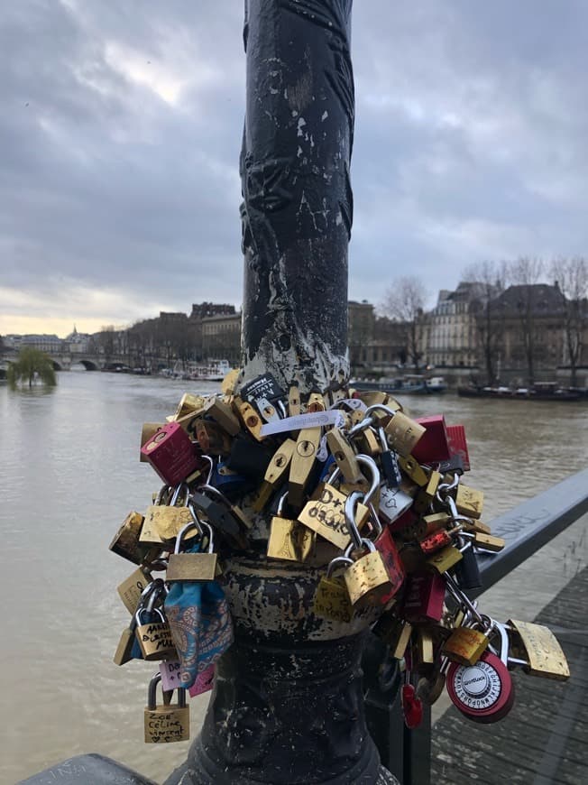 Place Puente de las Artes